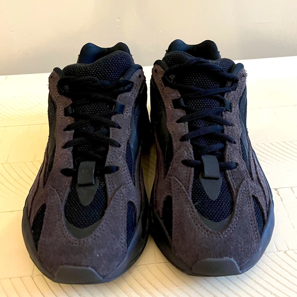 Yeezy boost size 6